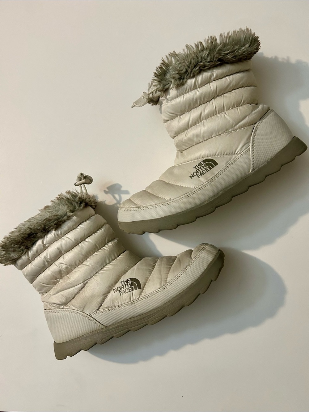 The North Face Women's Insulated Winter Boots in Light Gray